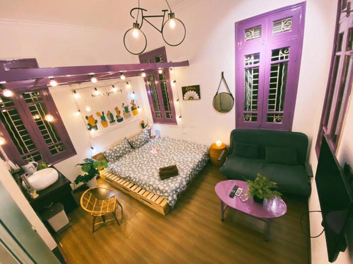 May - PURPLE ROOM