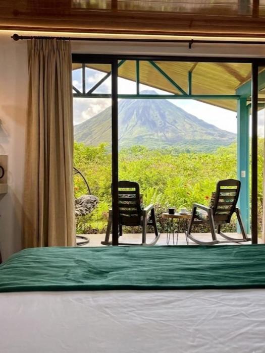 Boutique Villa with Jacuzzi & Stunning Arenal Views Villa Luna 1