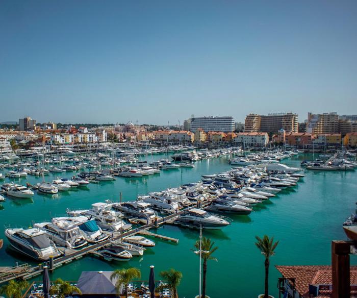 Penthouse Triplex com Jacuzzi T3 HsR Vilamarina