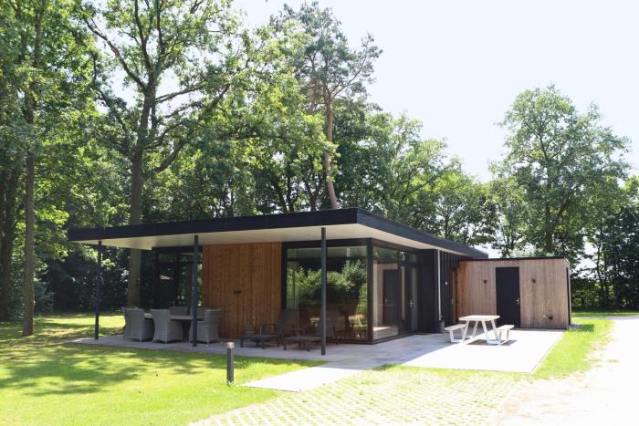 Bos Lodge Deluxe 6 persons #357