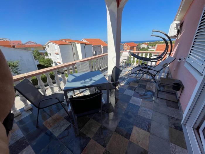 Seaview Studio penthouse with Terrace by Pag tours
