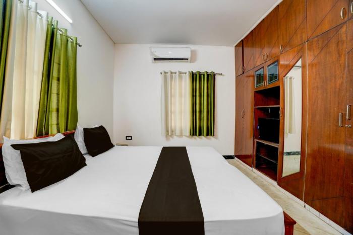 Hotel O J Service Apartments