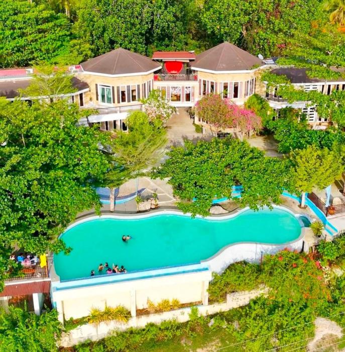 Castle View Hotel Resort