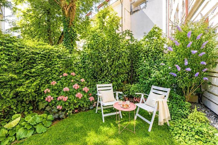 Charles Bridge 3 min, Garden, Quiet, Historic Heart, MarsyHome Prague