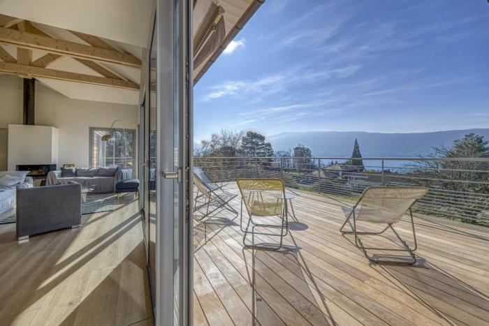 Wooden Villa 4
