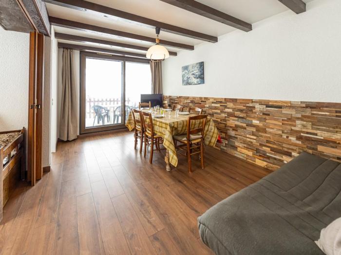 Appartement 6 pers, centre station, proche des pistes - FR-1-807-80