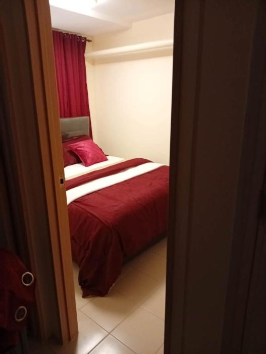 Crimson Suite