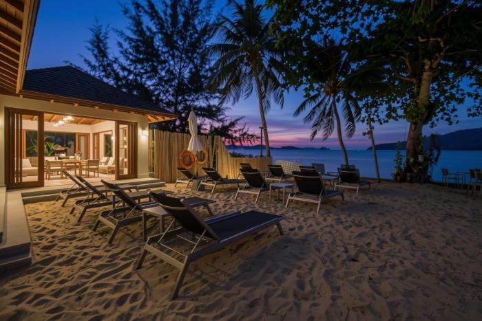 Beachfront A403 Seaview Studio