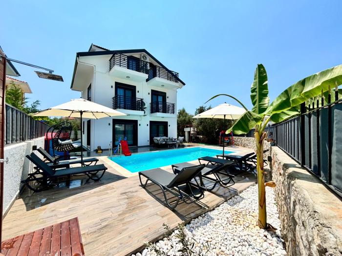 As Villas Villa Atlas private pool 4 badroom oludeniz
