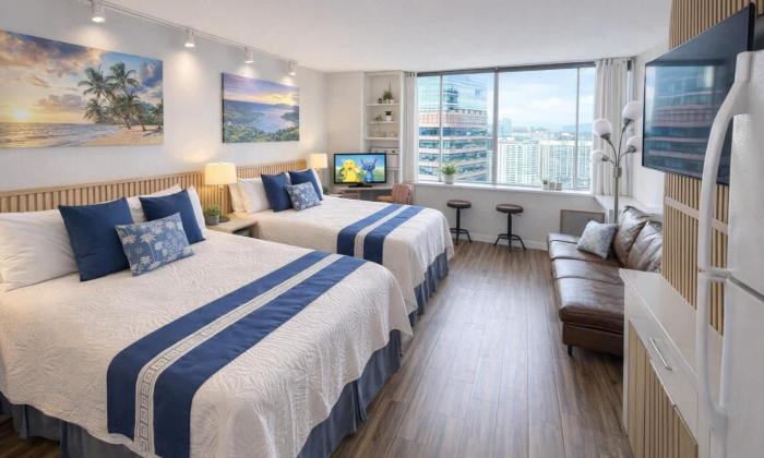 Brand New Waikiki 2BD 2BA Ocean City View, Tax included