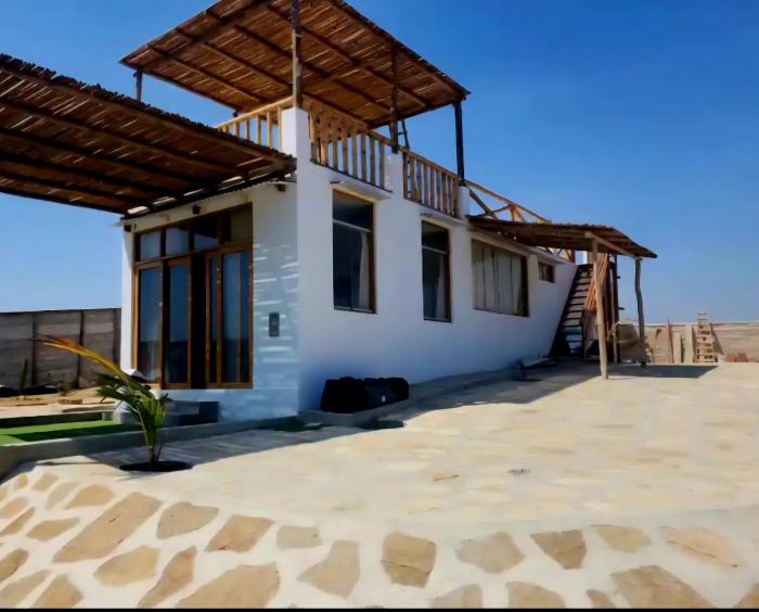 Lobitos Private Home - Starlink Wifi, Ocean & Sunset Views, Concierge