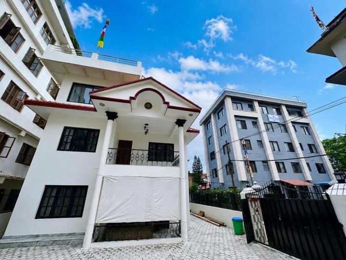 Devaloka apartment & guest house