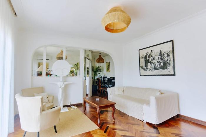 Appartement T3 meublé à Analamahitsy