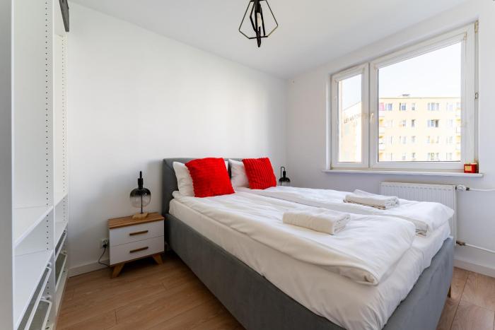 Lenartowicza Baltic Comfort Apartment by BookingHost