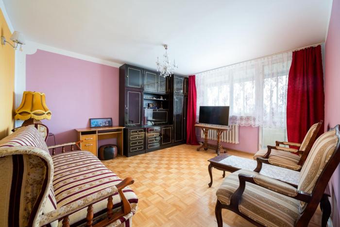 Metro Targówek Heritage Apartment by BookingHost