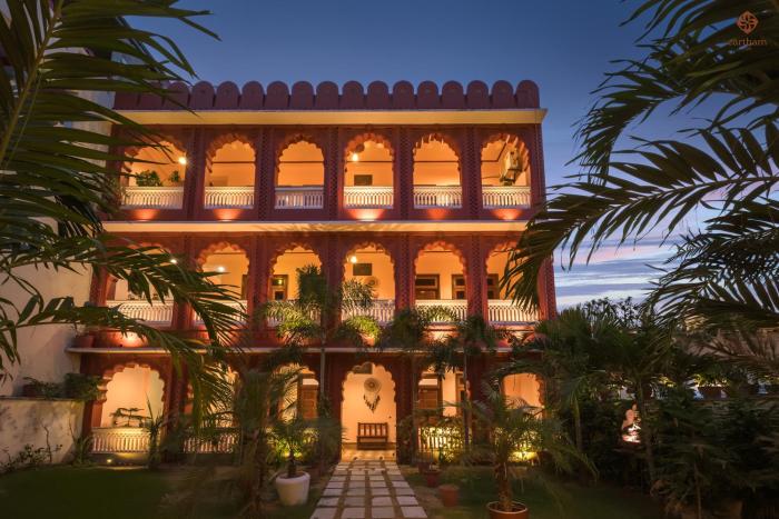 Eartham Stays, Pushkar