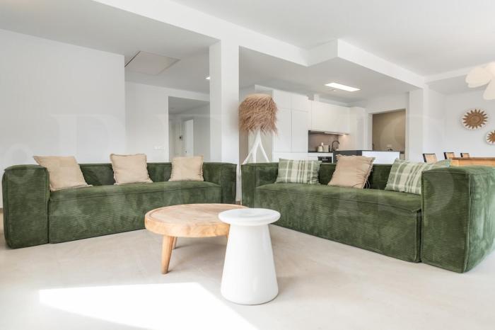 Exclusive 4BR Family Villa with Pool & BBQ REMS