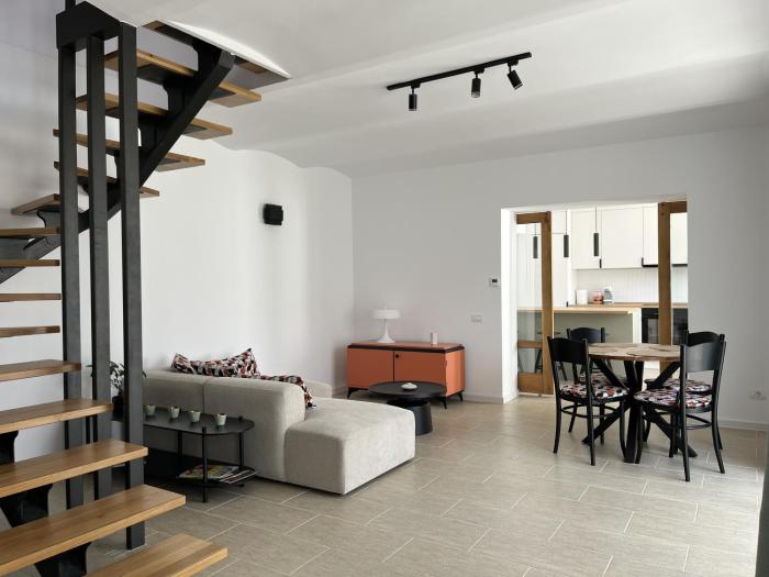 Blumana House