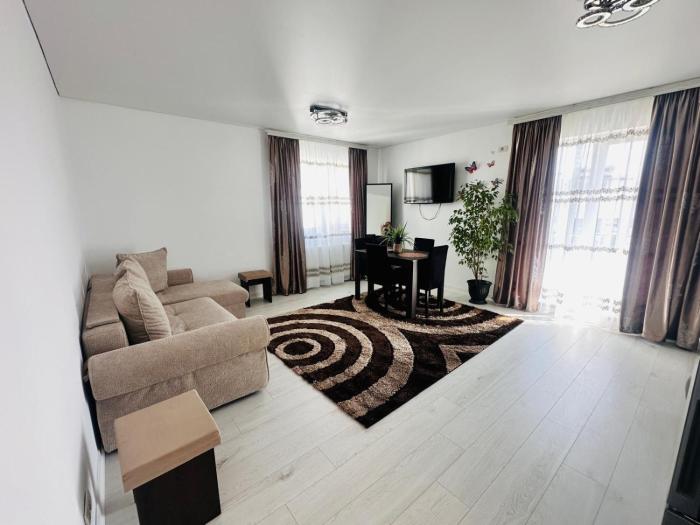 Black and white Apartaments 2