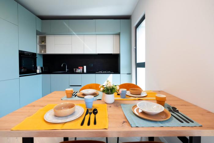 Soni Luxury Apartments 351 Plaza with Free Private Parking & Self Check-in