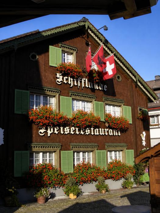 Schifflände Zimmer & Apartments