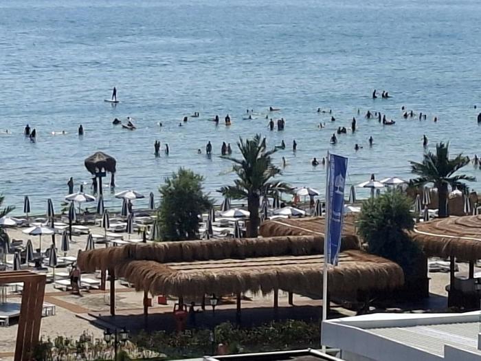 Amos Luxury Apartment Beach Resort Mamaia Nord