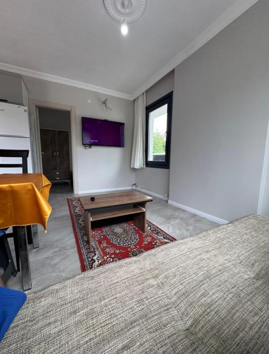 Located in the center of Avsa Island, 8 min from the beach, Detached House With Garden