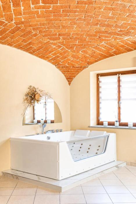 Secret Suite - Jacuzzi Privata & Relax