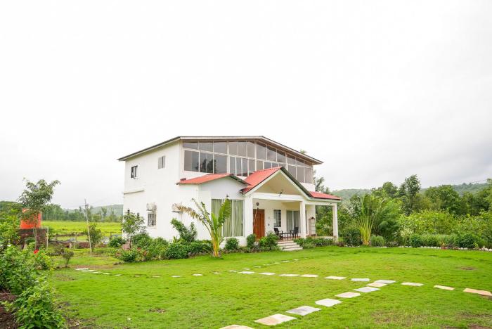mountain breeze farmhouse
