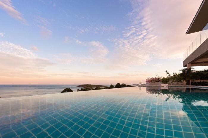 Villa Sukham Luxury Hillside Ocean Views