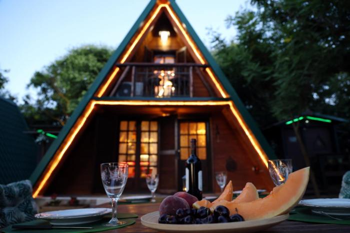 Heartland handmade wooden cabins
