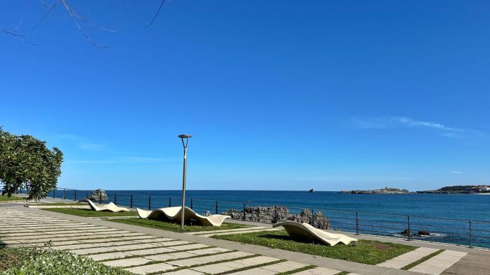 Bajo en Canalejas, Noja