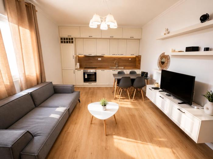 Cozy Apartment in Blloku FastWifi & Self Checkin