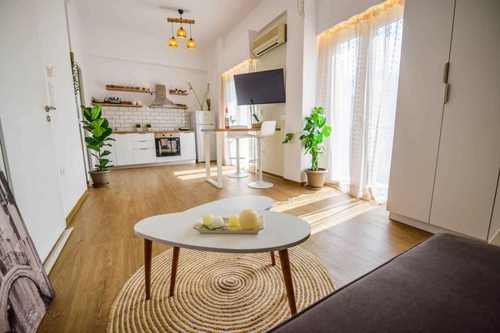 Bright Apartment Near to Metro