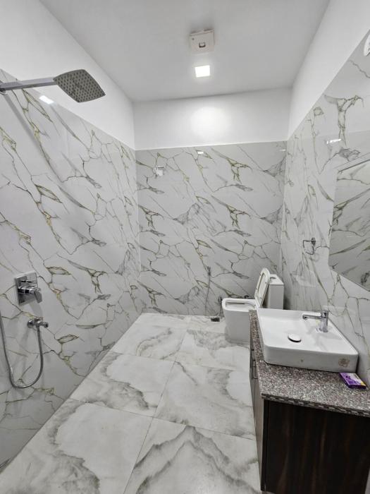 Hotel B Anand