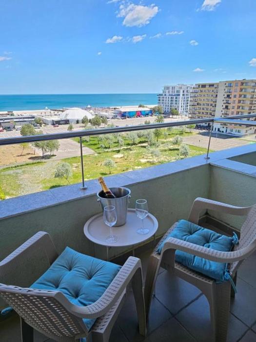 Mamaia Nuba Summerland