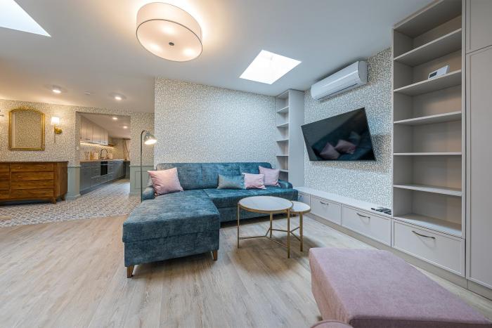 Deco with terrace by OneApartments