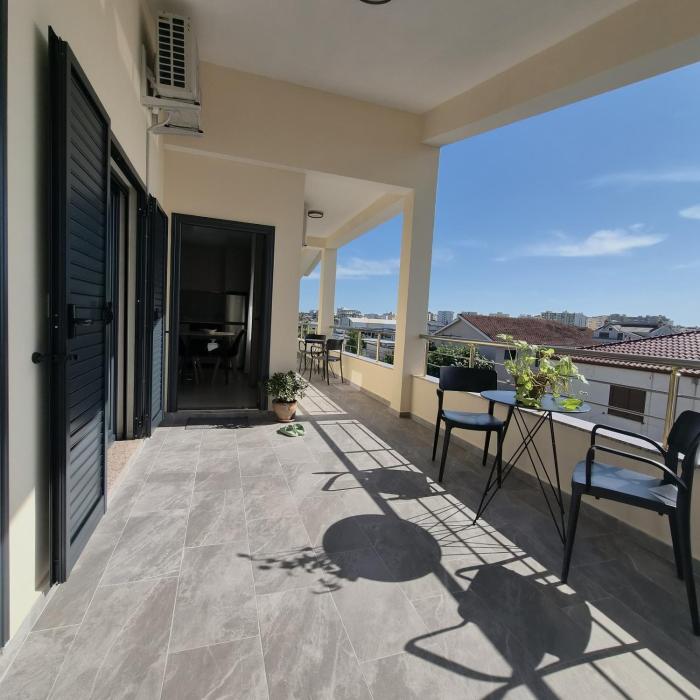 Kypsel Apartment