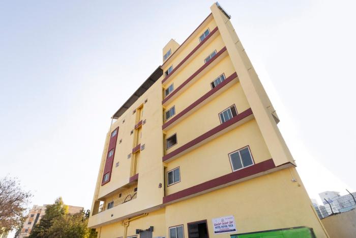 Hotel O Sunrise Triangles Karmelaram Station