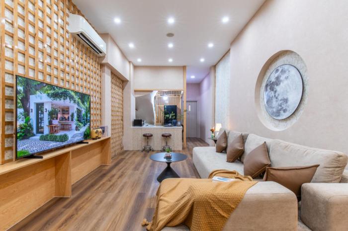 The Hidden Alley House - 5BR - District 1