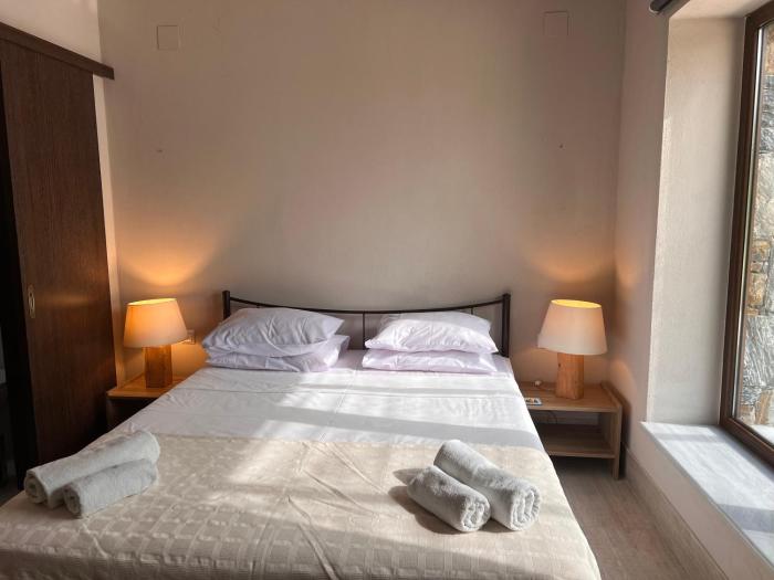 Serenity Lodge, Mytilini, Greece