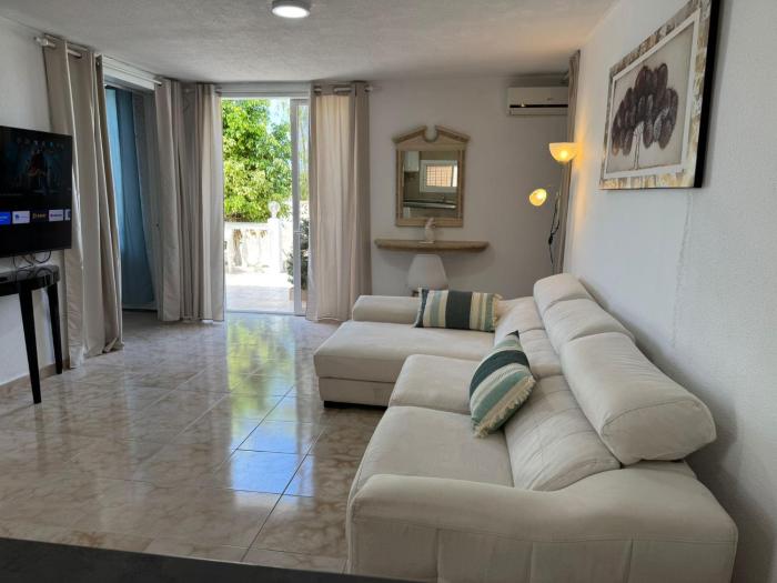 Villa las Américas 4- bedroom parking private