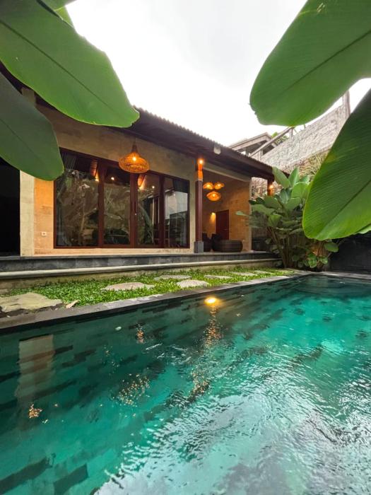 Pis Bolong Ubud Villa