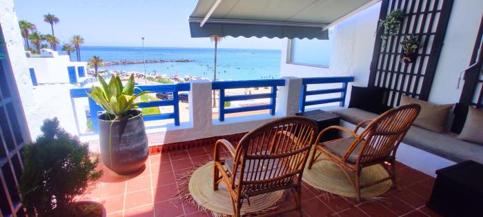 Blue Bay Apartment - Precioso apartamento a pie de mar