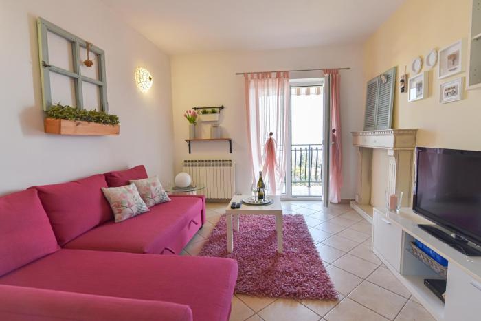 Piccolo Apt2 with Sea view and private parking