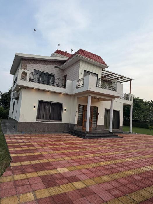 Aravali Farm - Hill View