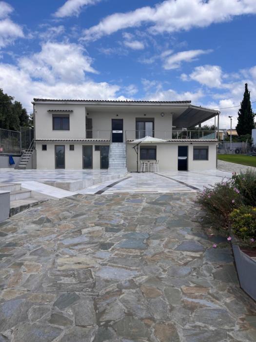 AMORÉA Jacuzzi Suites Evia