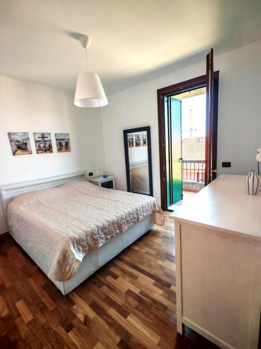 Splendid apartment just a short walk from the Lake