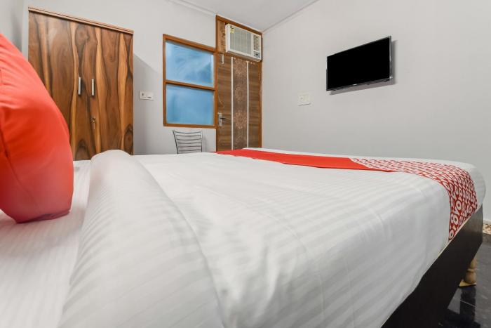 Hotel O SATGURU RASIDENCY DWARKA MOR