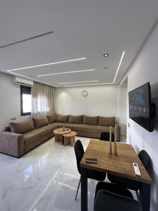 Sunny&Modern Apt,1 Min to martil Beach